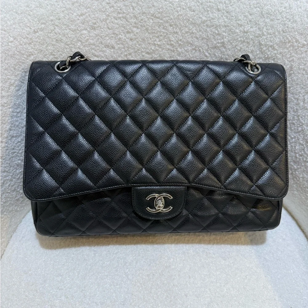 Chanel Black Caviar Maxi Classic Single Flap with Silver Hardware - Picture 7 of 16